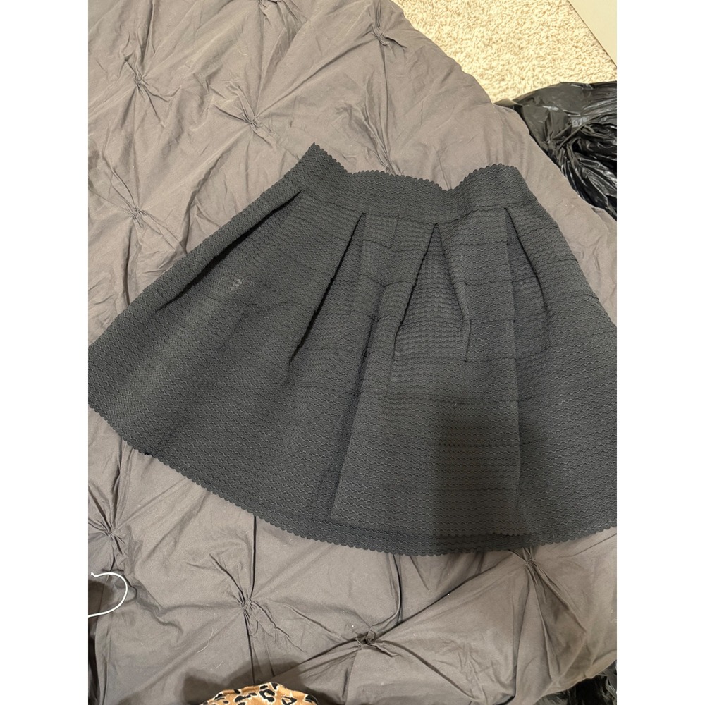 Express Black Textured Mini‎ Skirt Pleated Flared Scalloped Hem